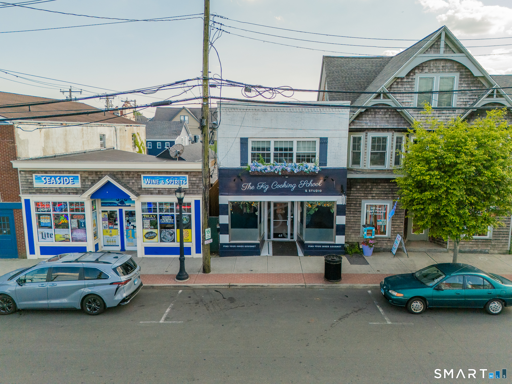 42 Naugatuck Avenue Milford CT 06460