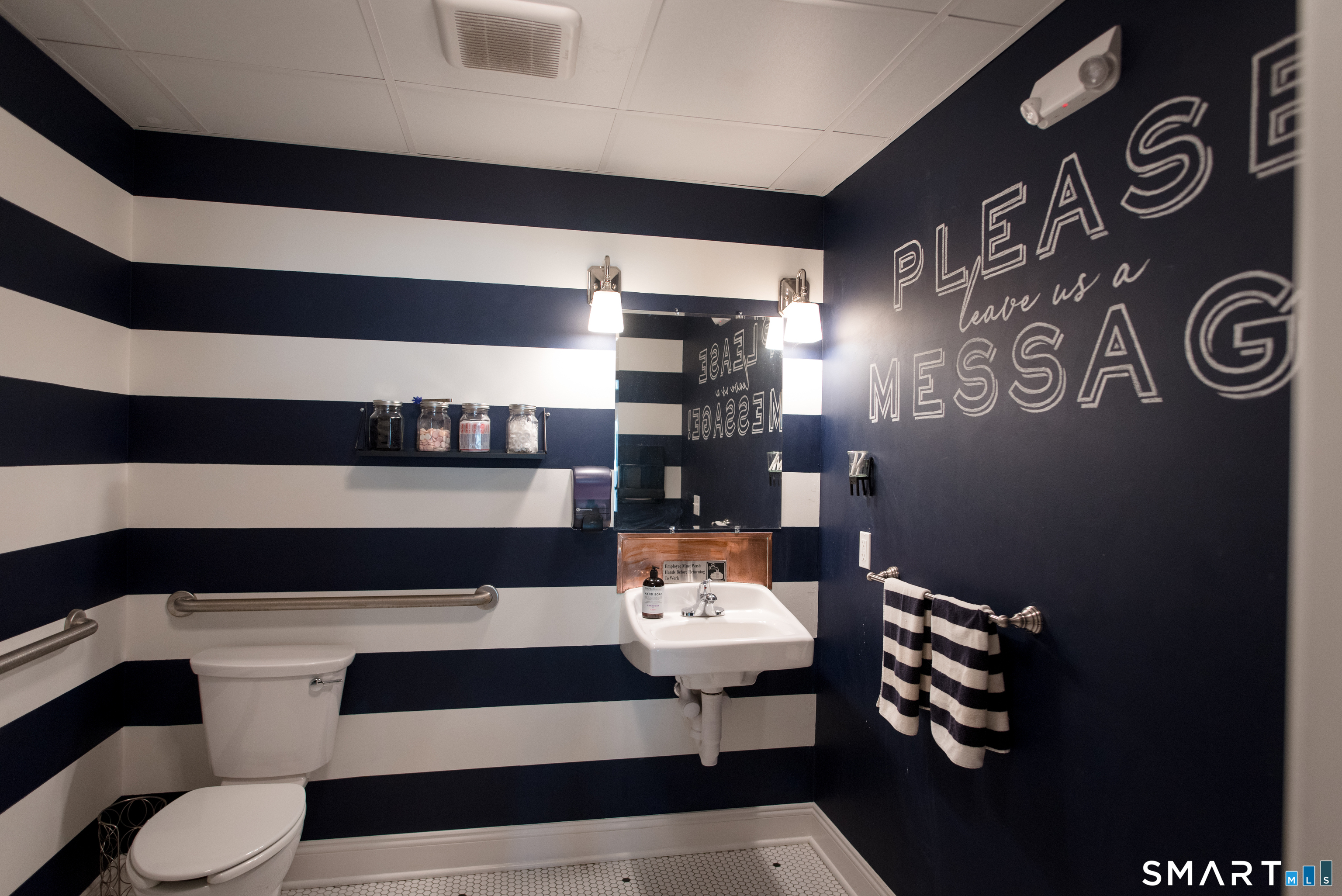 42 Naugatuck Avenue Milford CT 06460