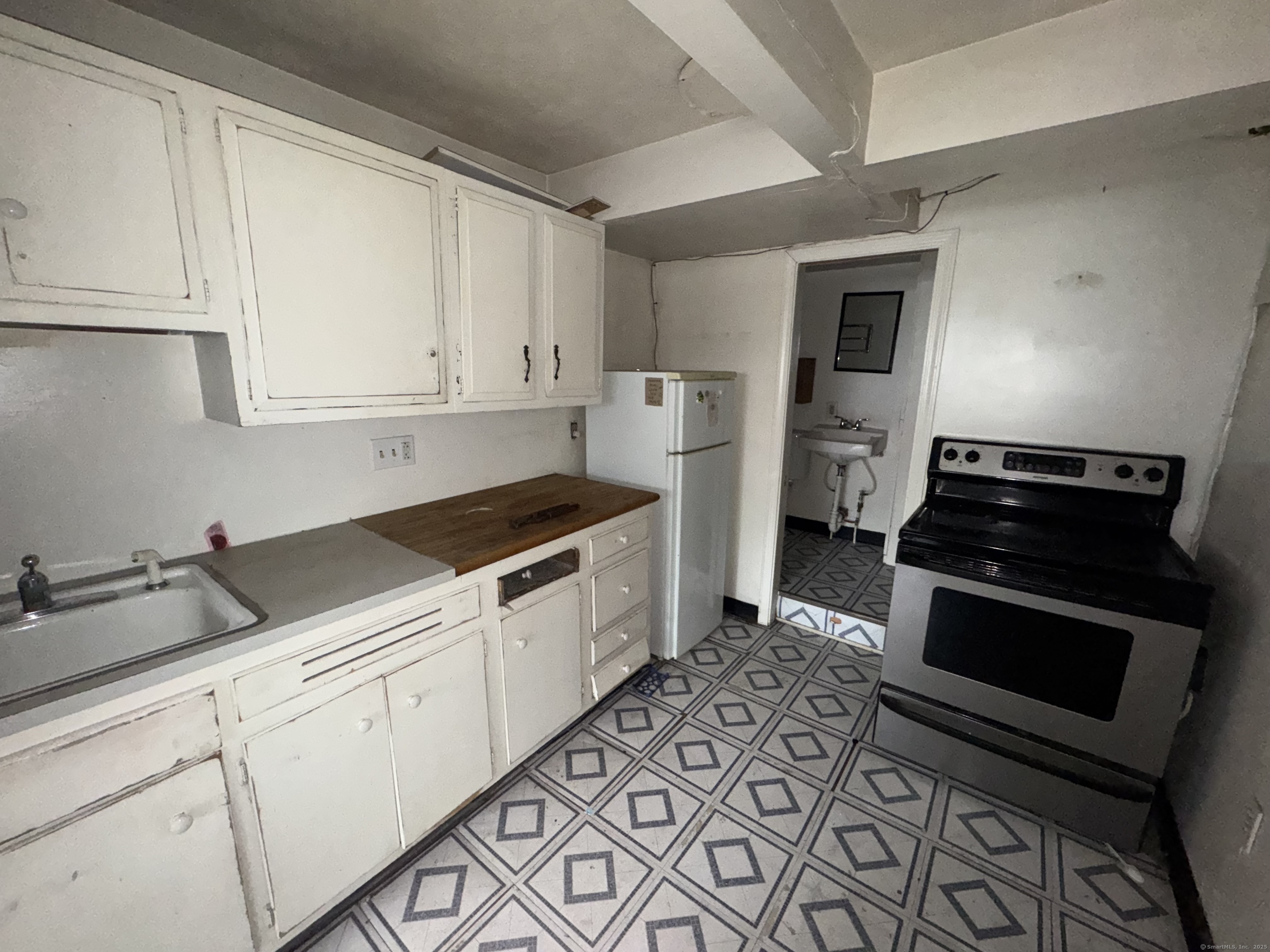 523 Boston Post Road Old Saybrook CT 06475