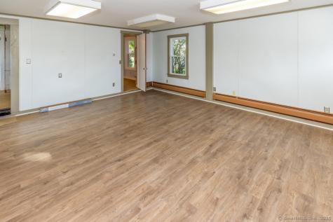 1572 Saybrook Road Haddam CT 06438