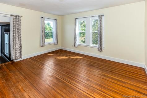 1572 Saybrook Road Haddam CT 06438