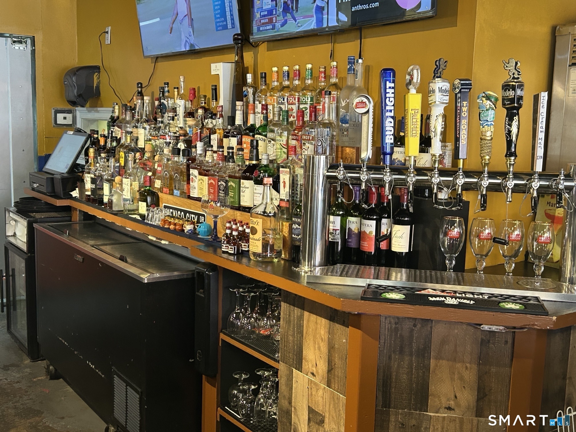 54 West Main Street Plainville CT 06062