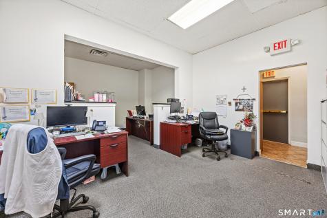 69 Meriden Road Waterbury CT 06705