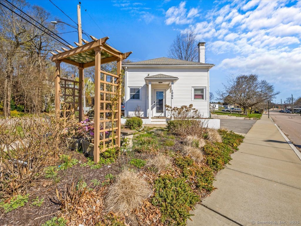 195 Vauxhall Street New London CT 06320