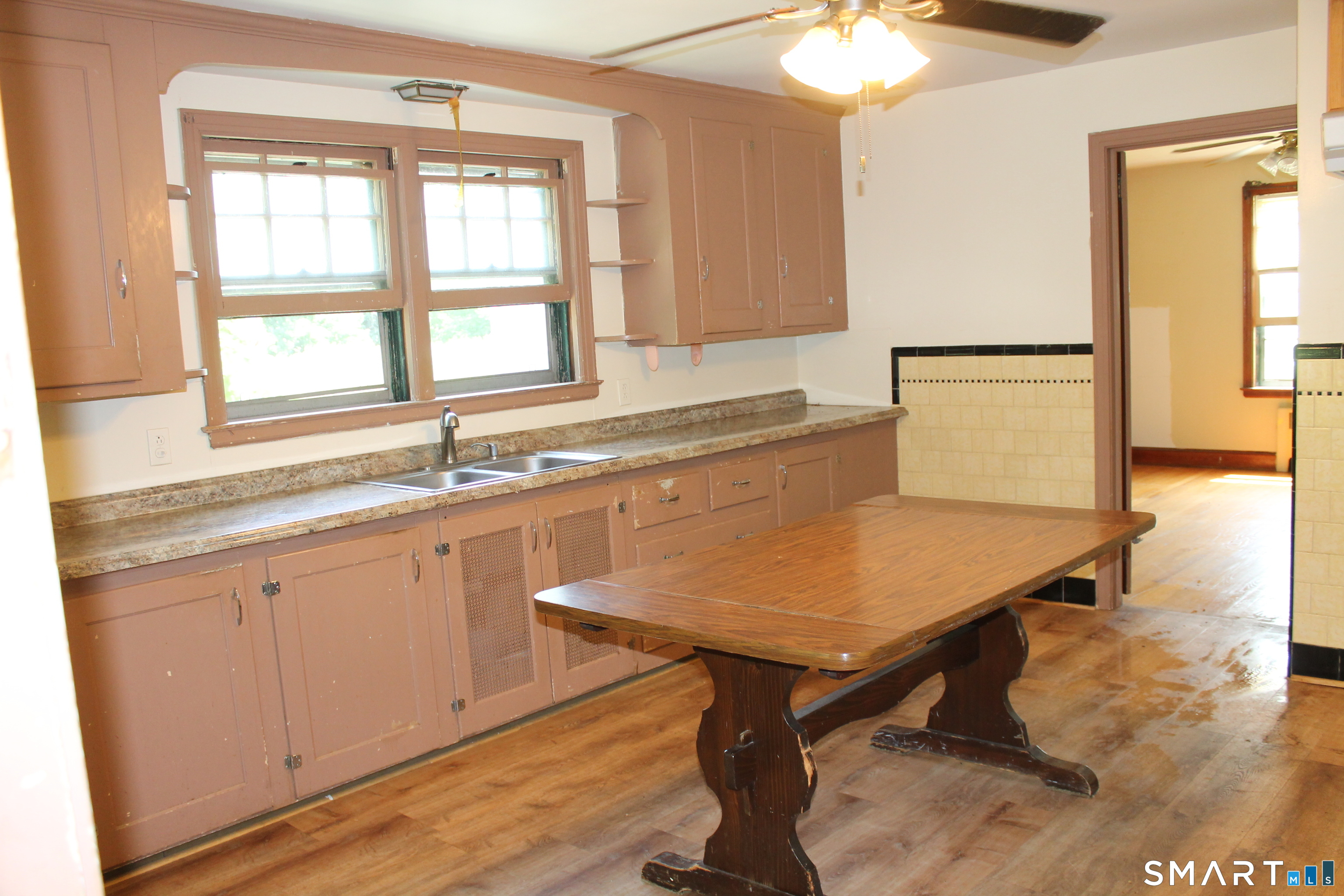 26 Edgewood Street Meriden CT 06451