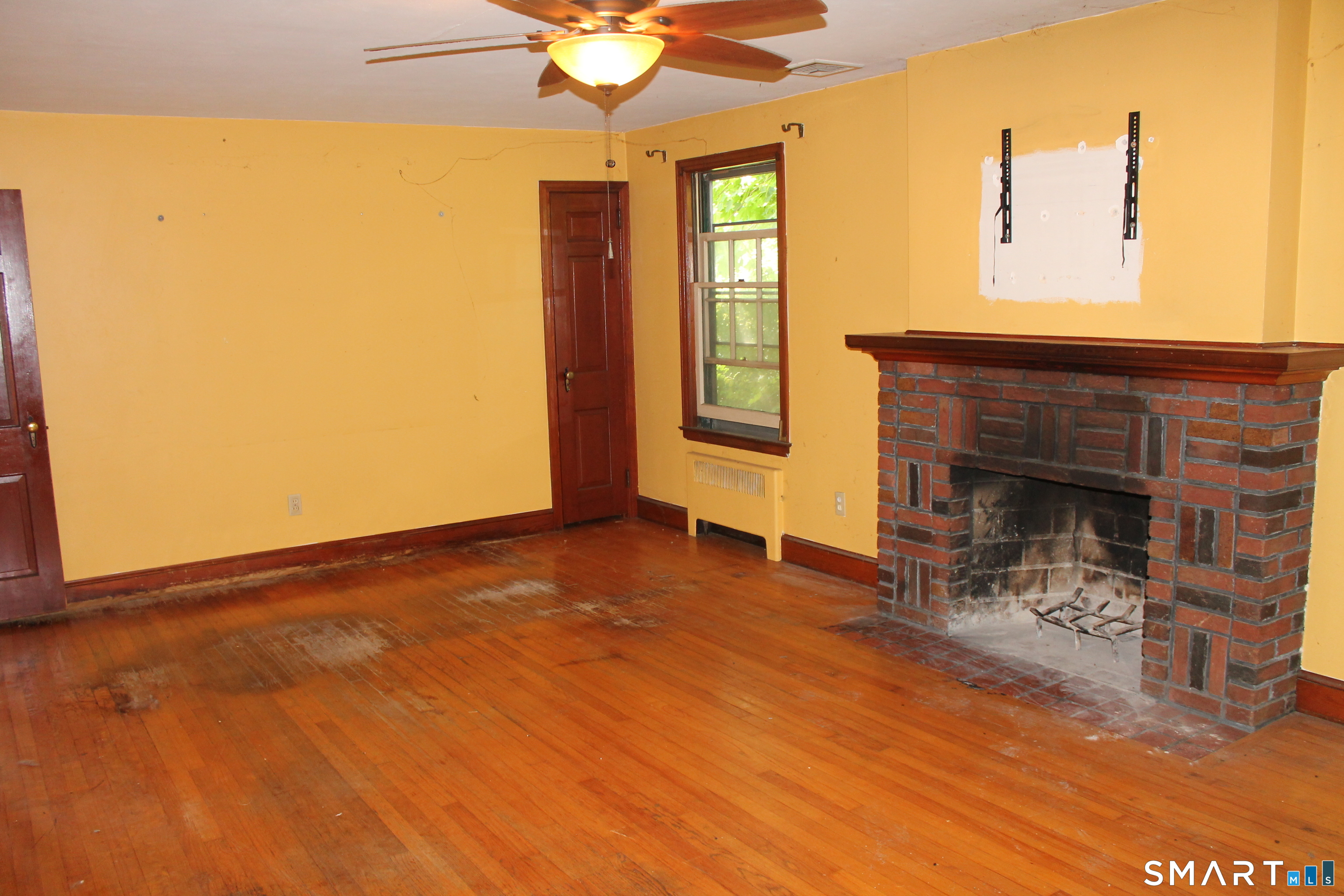 26 Edgewood Street Meriden CT 06451