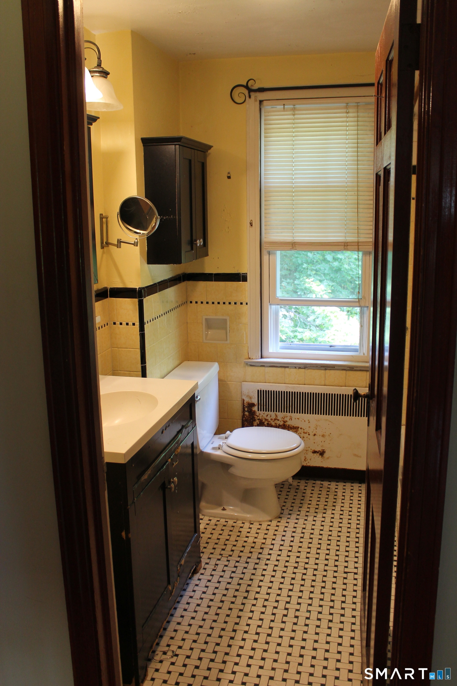 26 Edgewood Street Meriden CT 06451