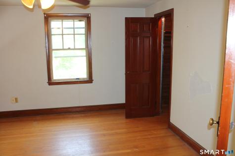26 Edgewood Street Meriden CT 06451
