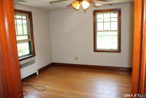 26 Edgewood Street Meriden CT 06451