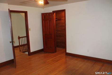 26 Edgewood Street Meriden CT 06451