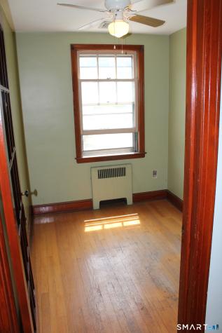 26 Edgewood Street Meriden CT 06451