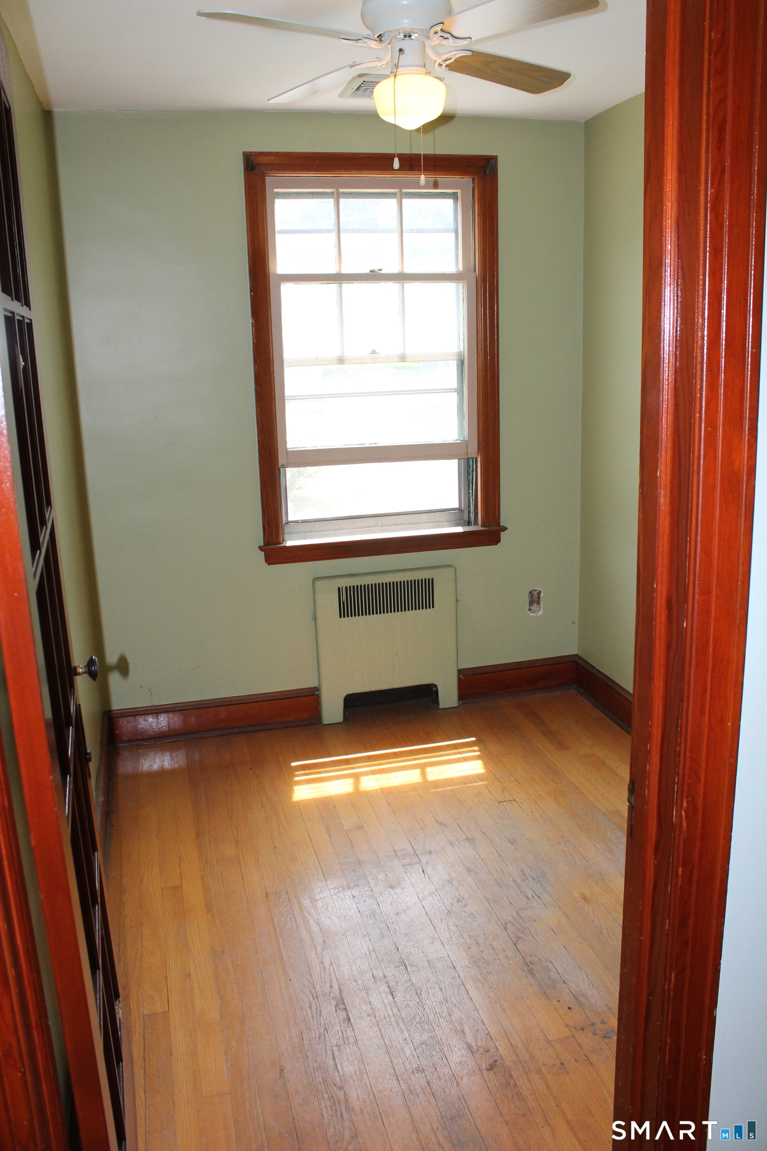 26 Edgewood Street Meriden CT 06451