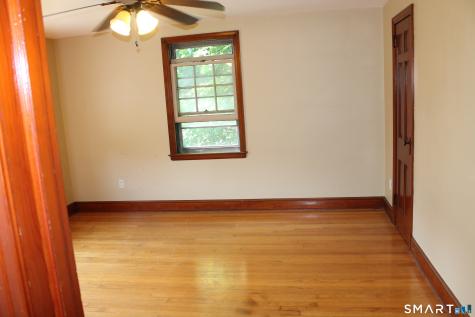 26 Edgewood Street Meriden CT 06451