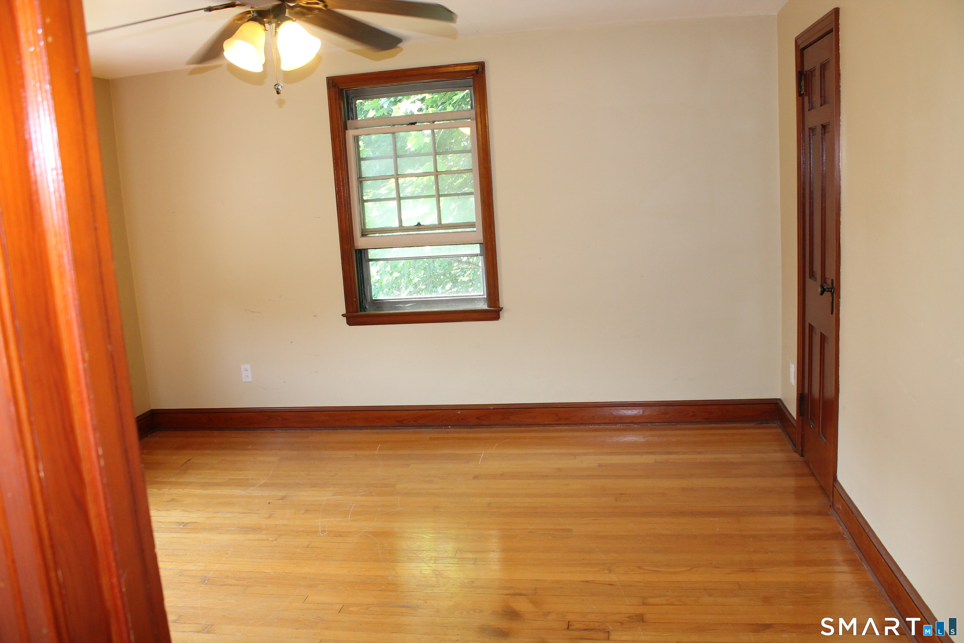 26 Edgewood Street Meriden CT 06451