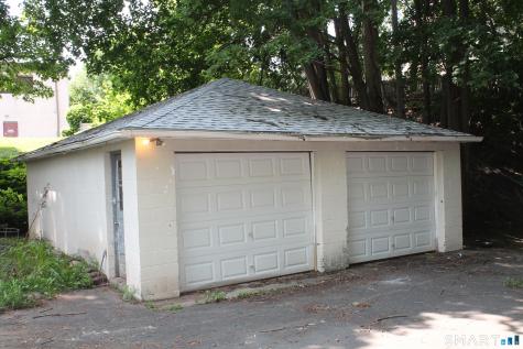 26 Edgewood Street Meriden CT 06451
