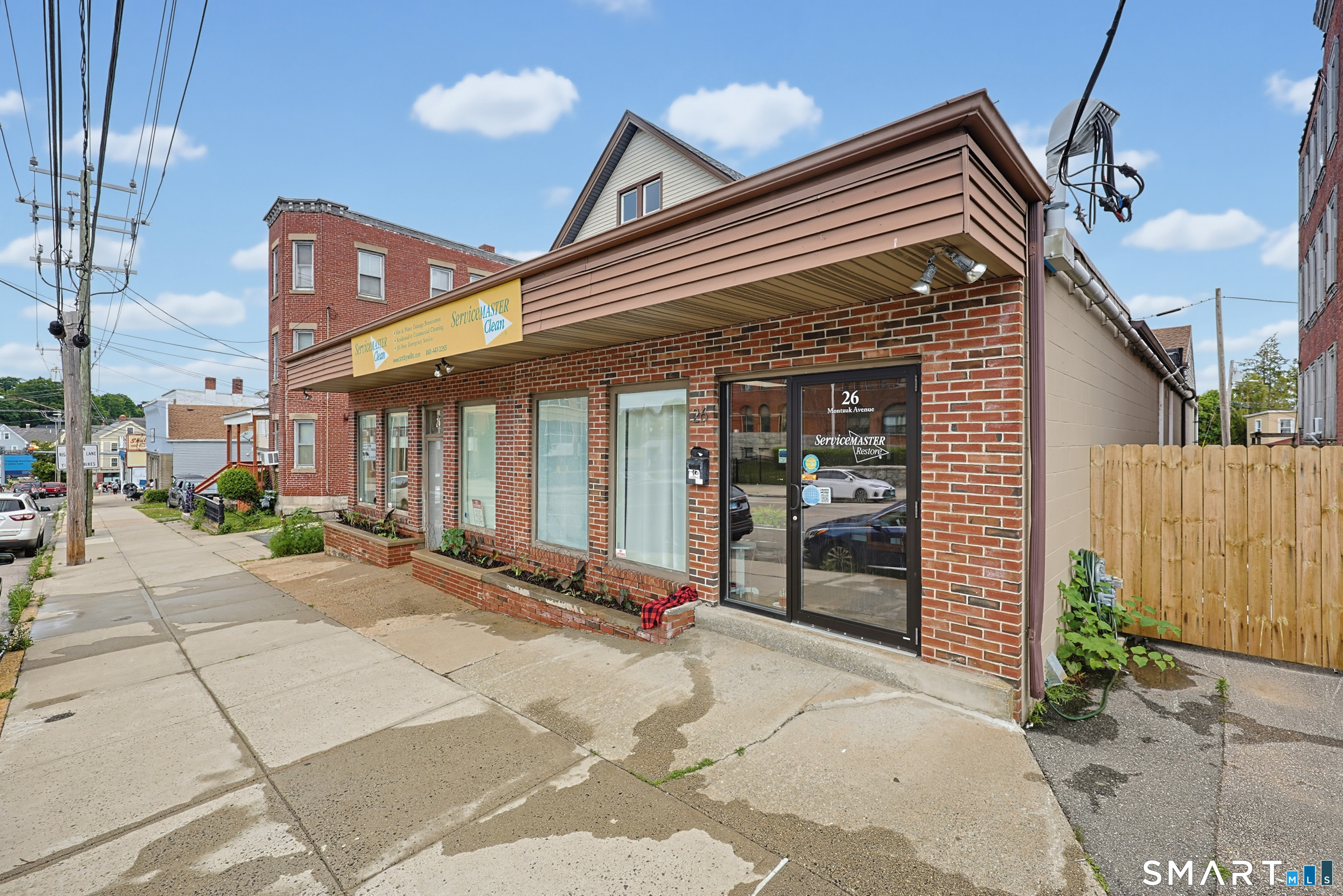 24 Montauk Avenue New London CT 06320