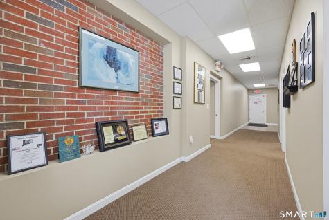 24 Montauk Avenue New London CT 06320
