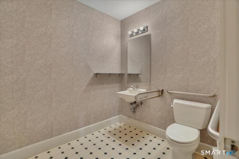 142 East Center Street Manchester CT 06040