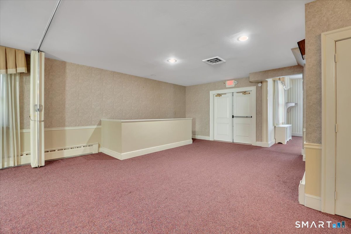 142 East Center Street Manchester CT 06040