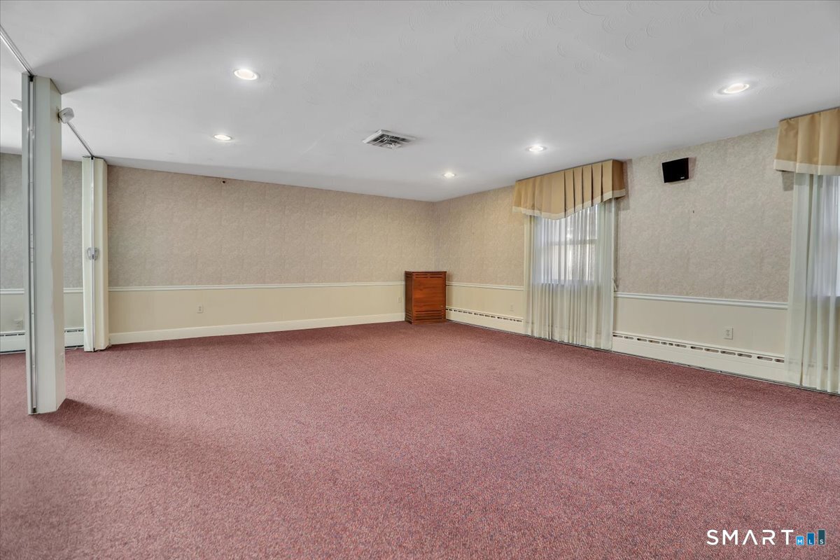 142 East Center Street Manchester CT 06040