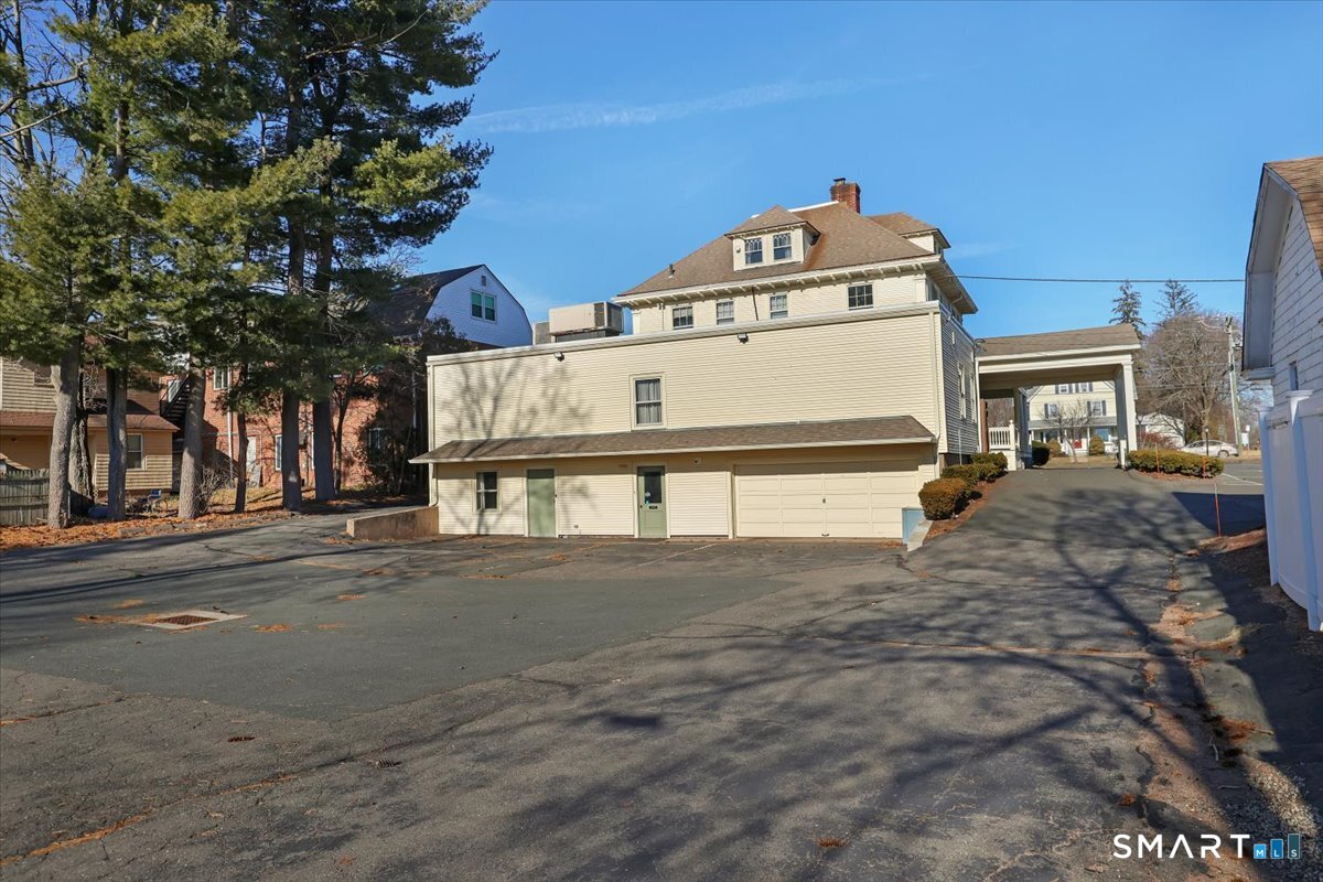 142 East Center Street Manchester CT 06040