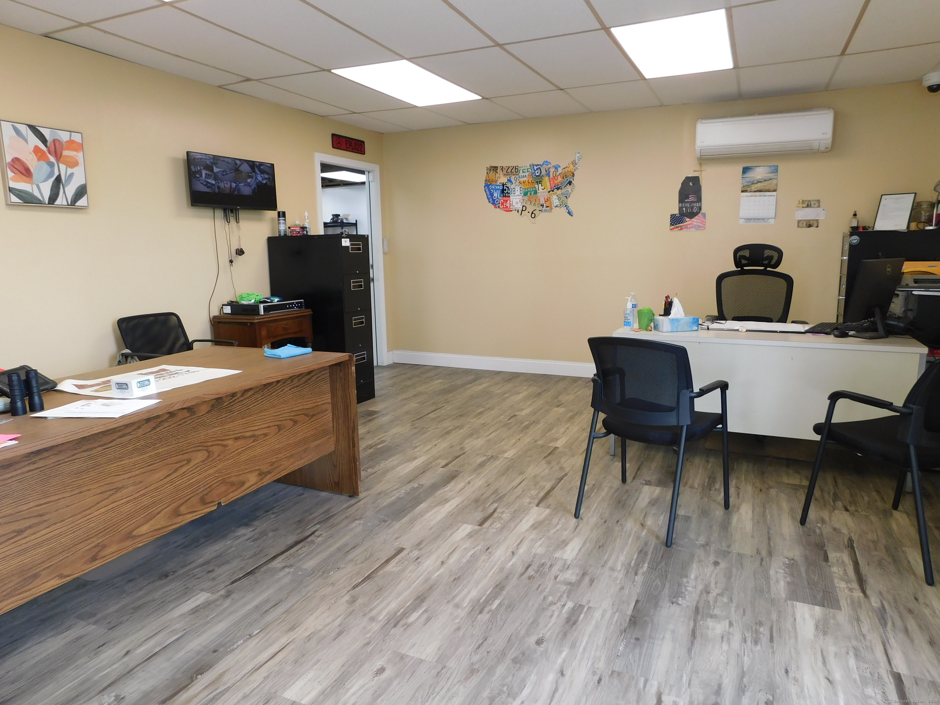 592 Elm Street Windsor Locks CT 06096