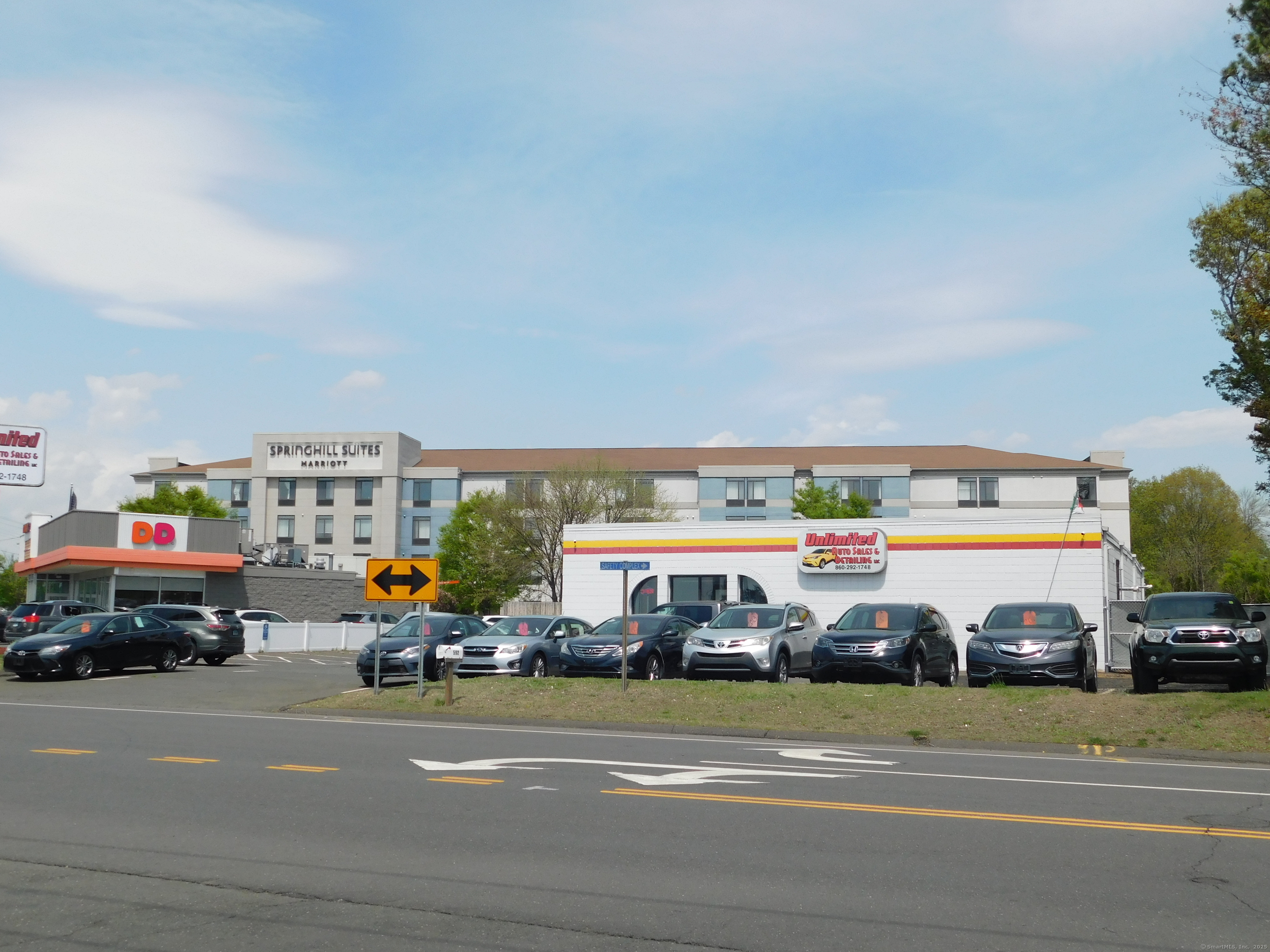 592 Elm Street Windsor Locks CT 06096