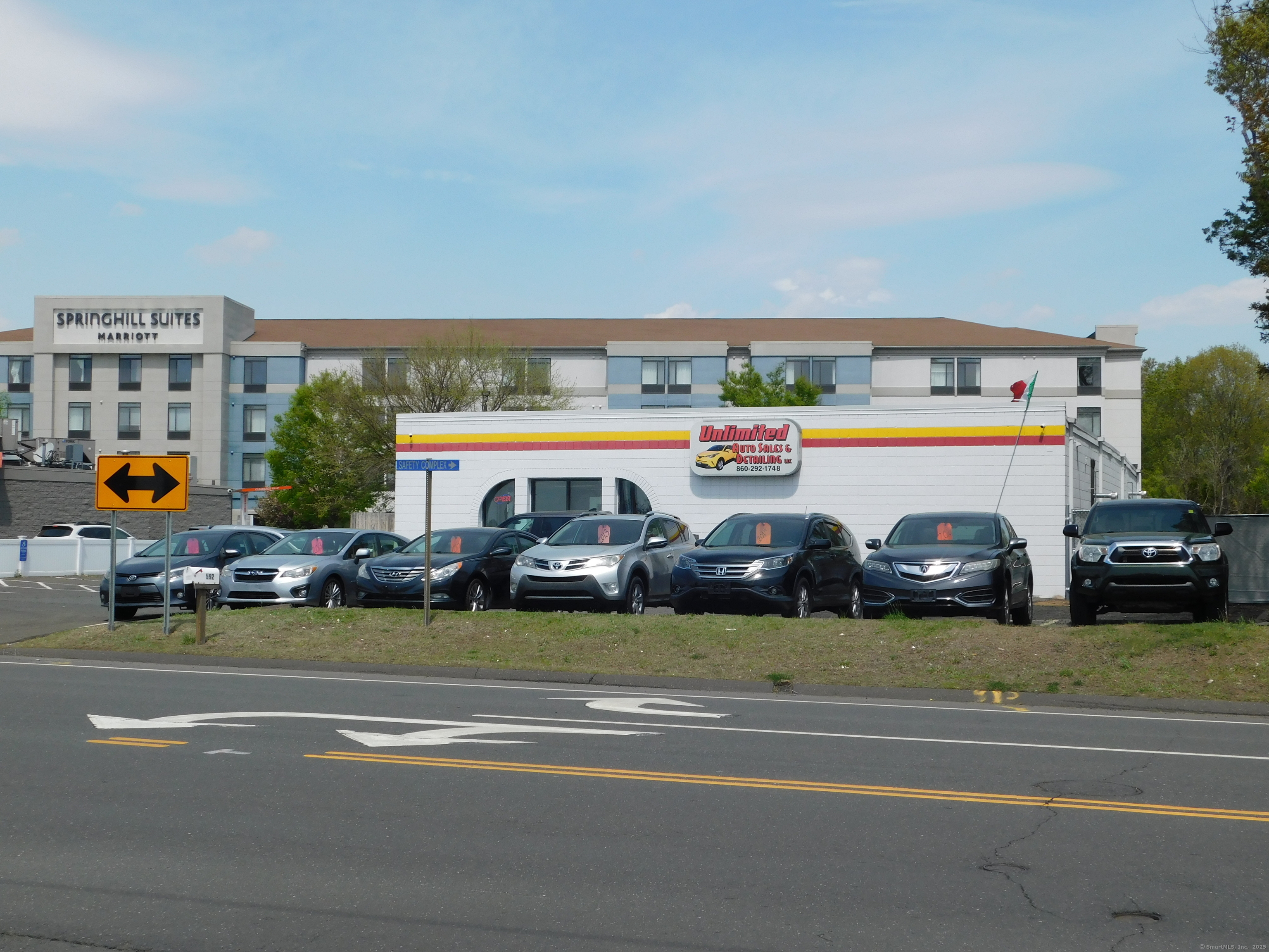 592 Elm Street Windsor Locks CT 06096