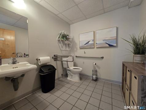 1006 South Main Street Southington CT 06479