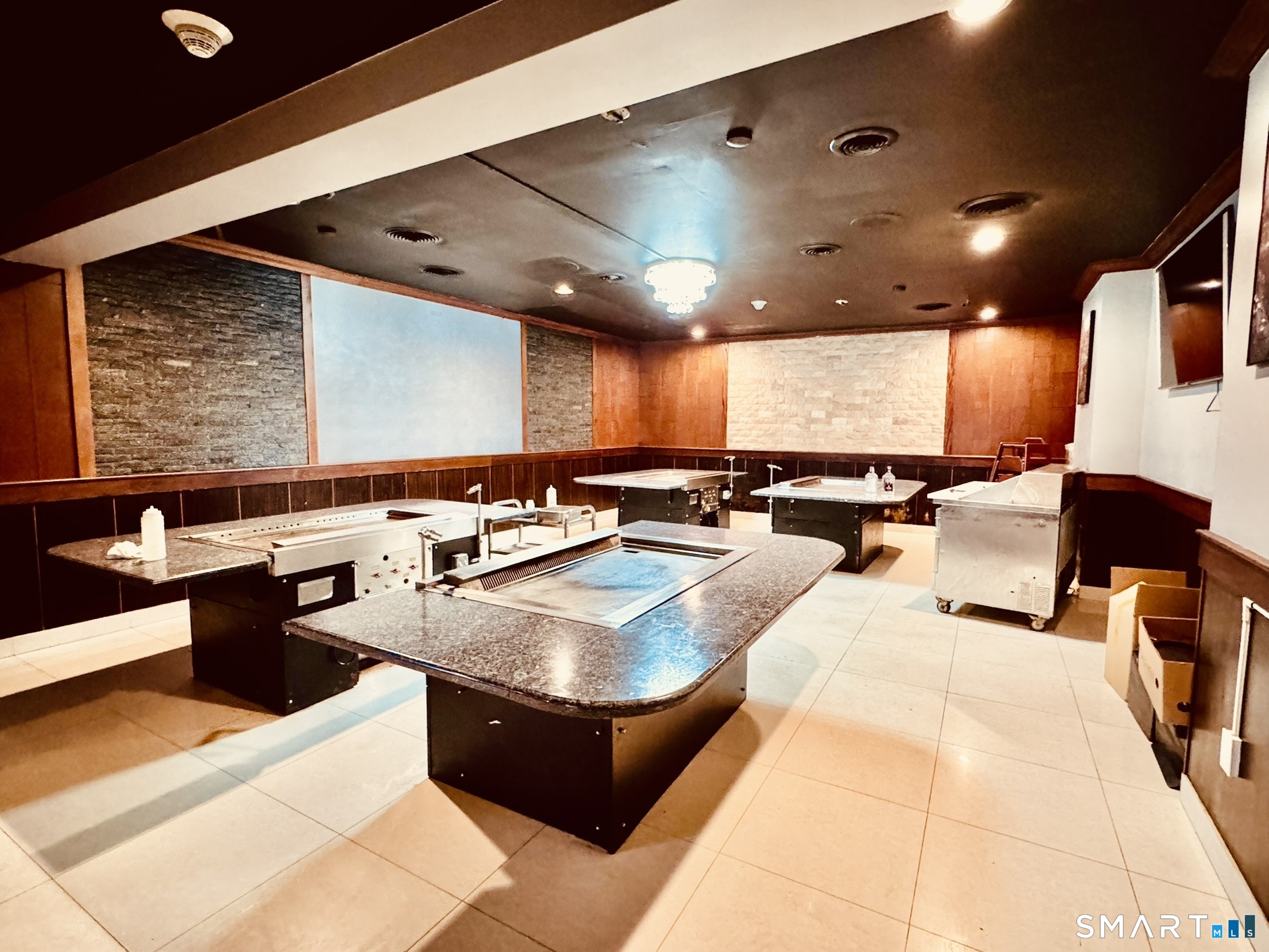 874 Lakewood Road Waterbury CT 06704