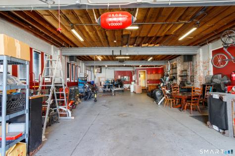 468 Blohm Street West Haven CT 06516