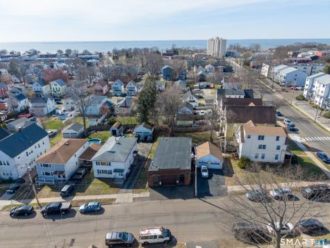 468 Blohm Street West Haven CT 06516