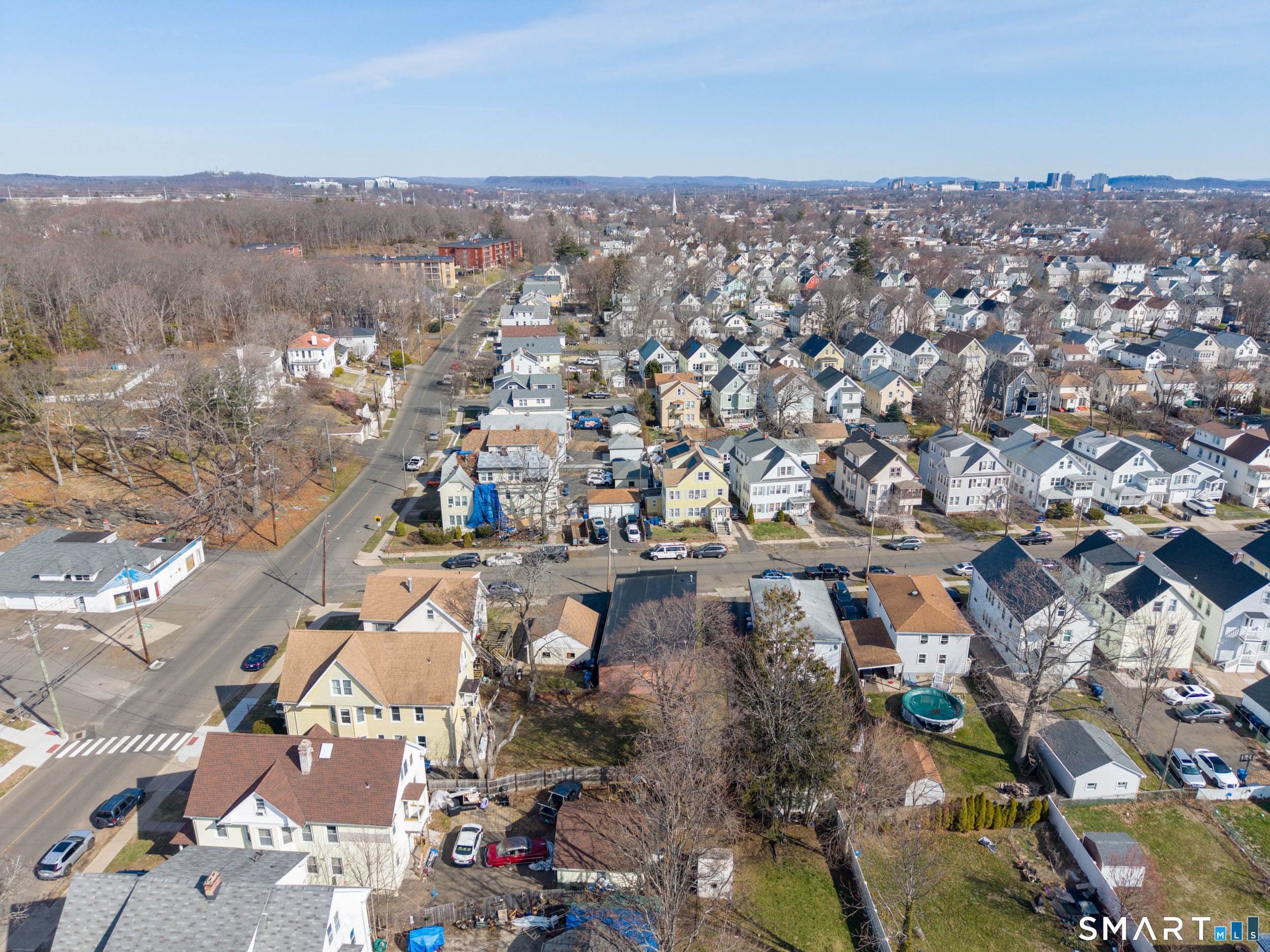 468 Blohm Street West Haven CT 06516