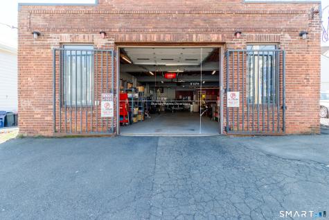 468 Blohm Street West Haven CT 06516
