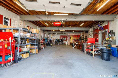 468 Blohm Street West Haven CT 06516