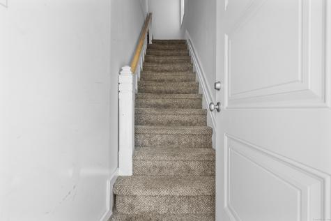 77 Truman Street New London CT 06320