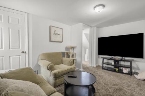 77 Truman Street New London CT 06320