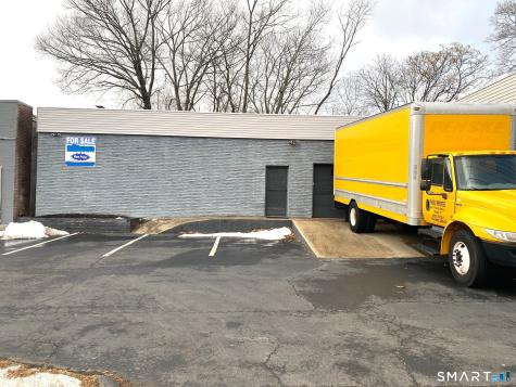 703 Boston Post Road West Haven CT 06516