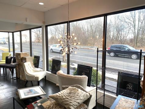 703 Boston Post Road West Haven CT 06516