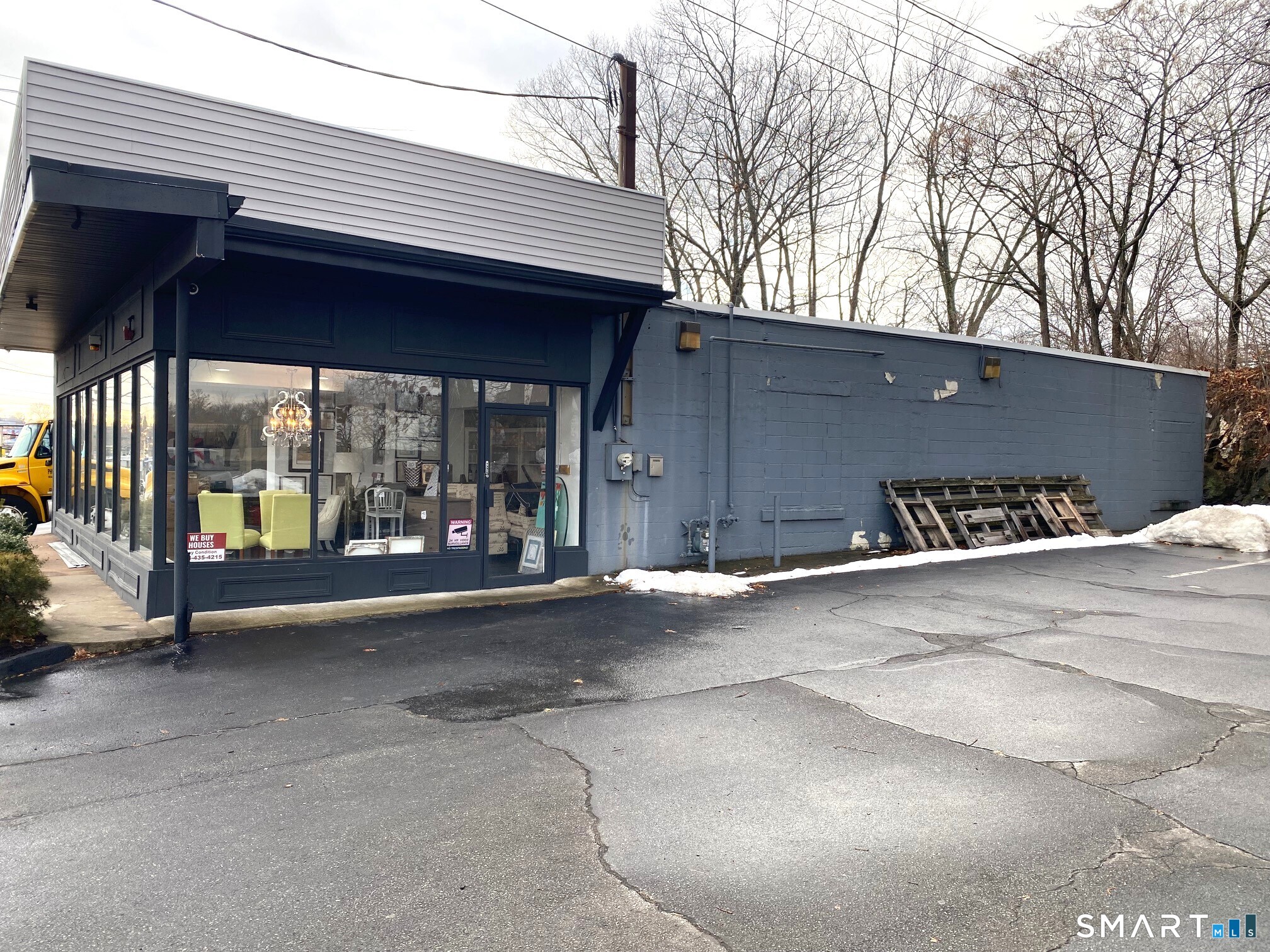 703 Boston Post Road West Haven CT 06516