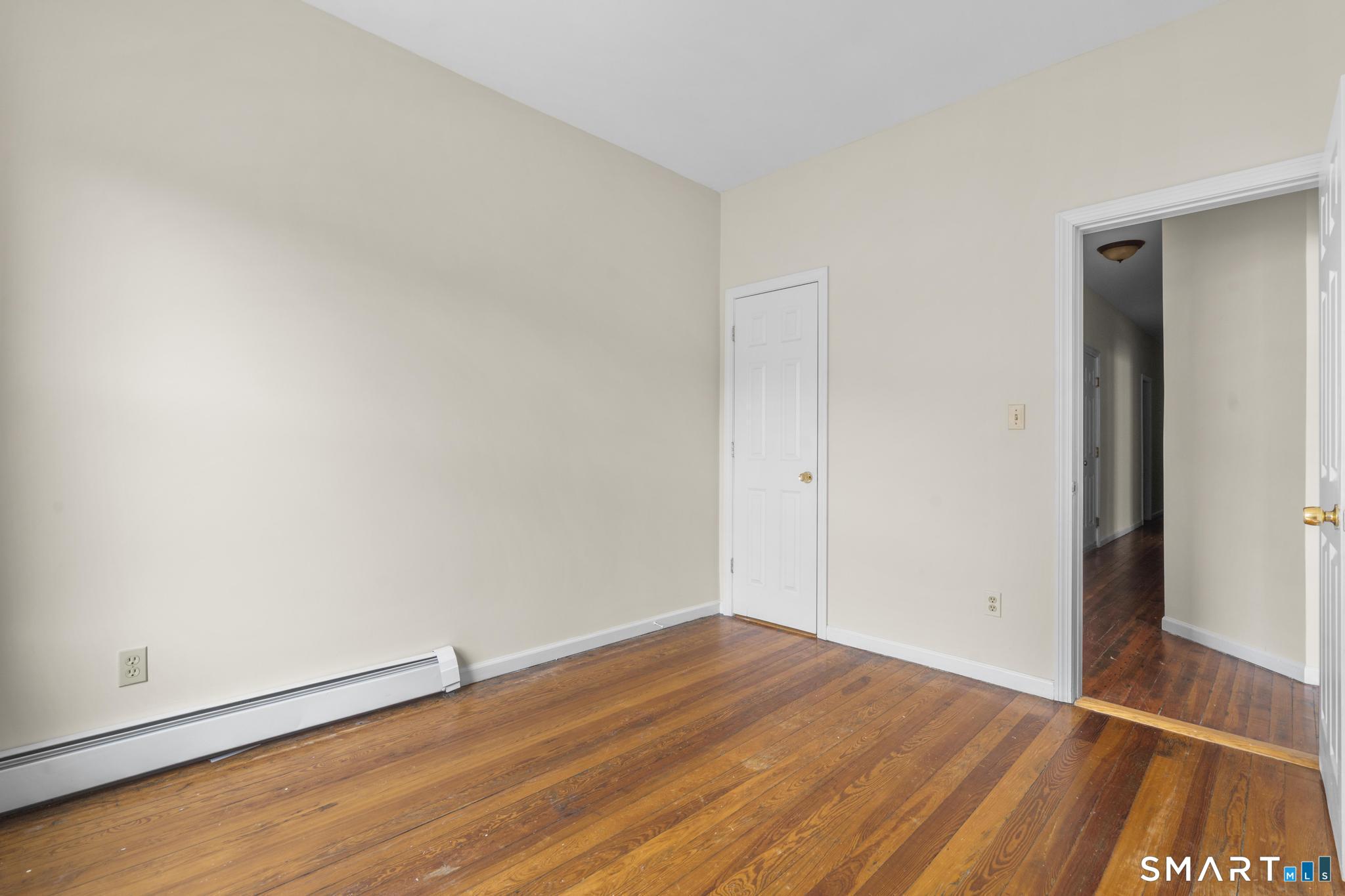 985 Bank Street Waterbury CT 06708