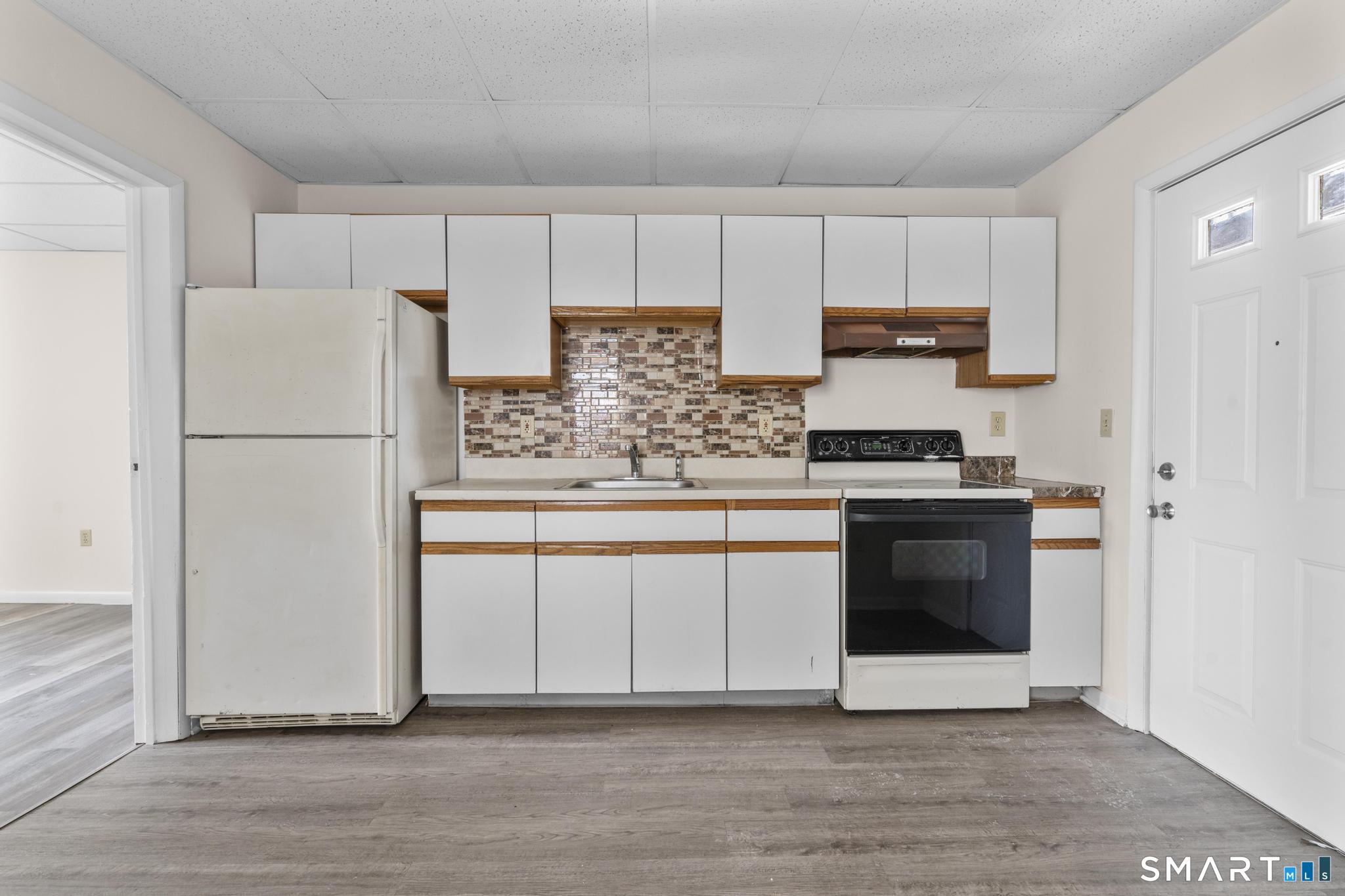 985 Bank Street Waterbury CT 06708