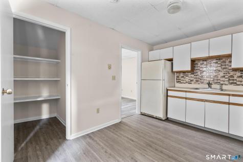 985 Bank Street Waterbury CT 06708