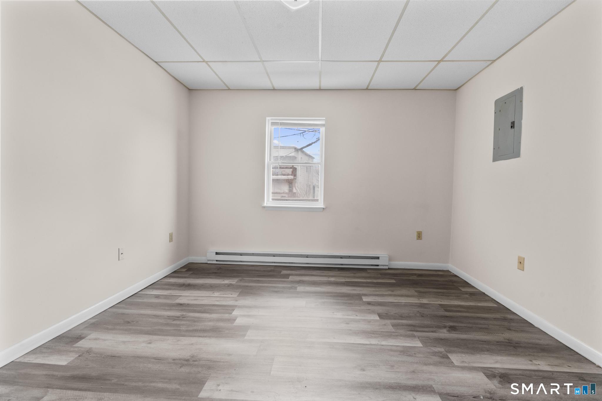 985 Bank Street Waterbury CT 06708