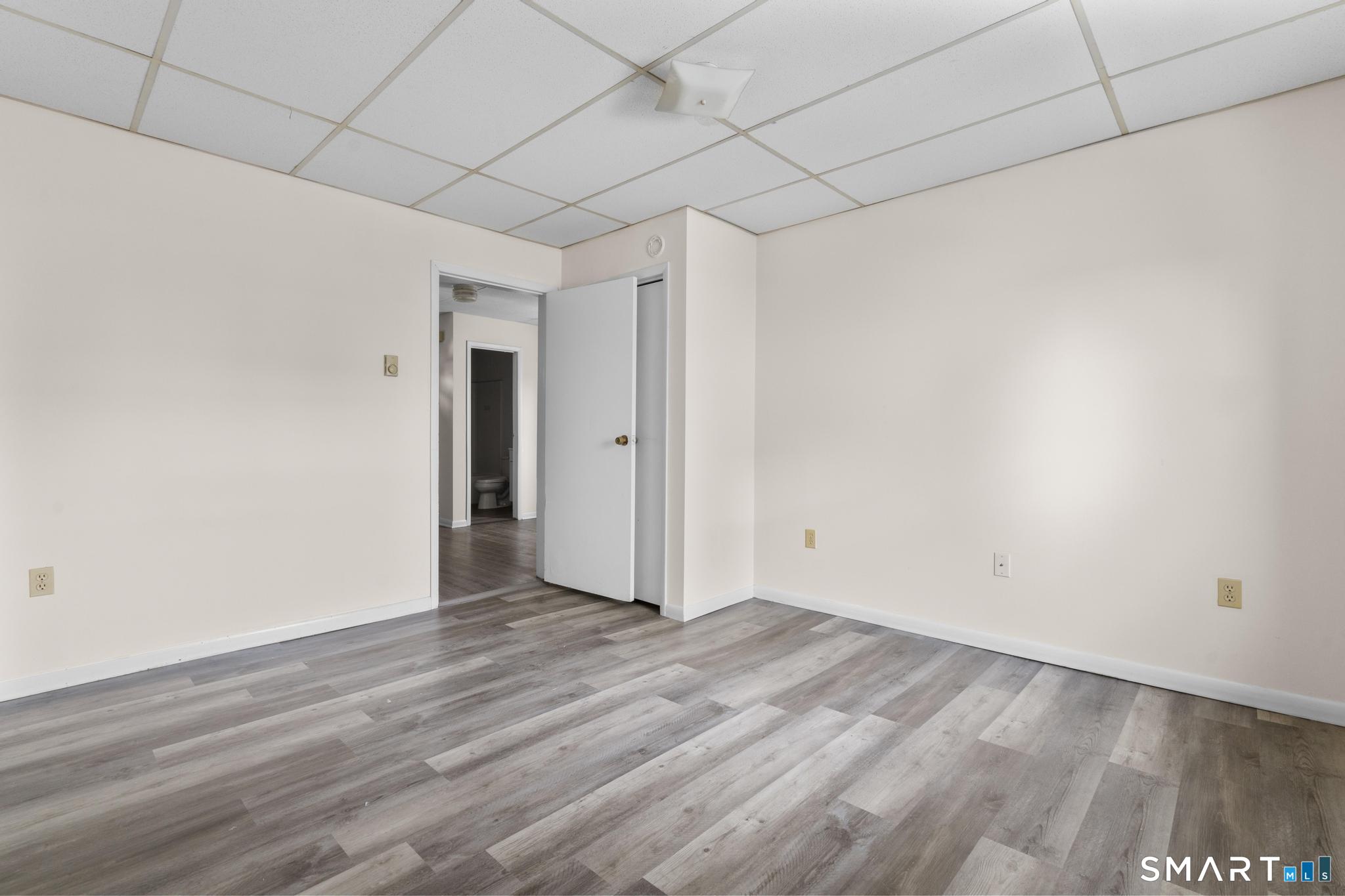 985 Bank Street Waterbury CT 06708
