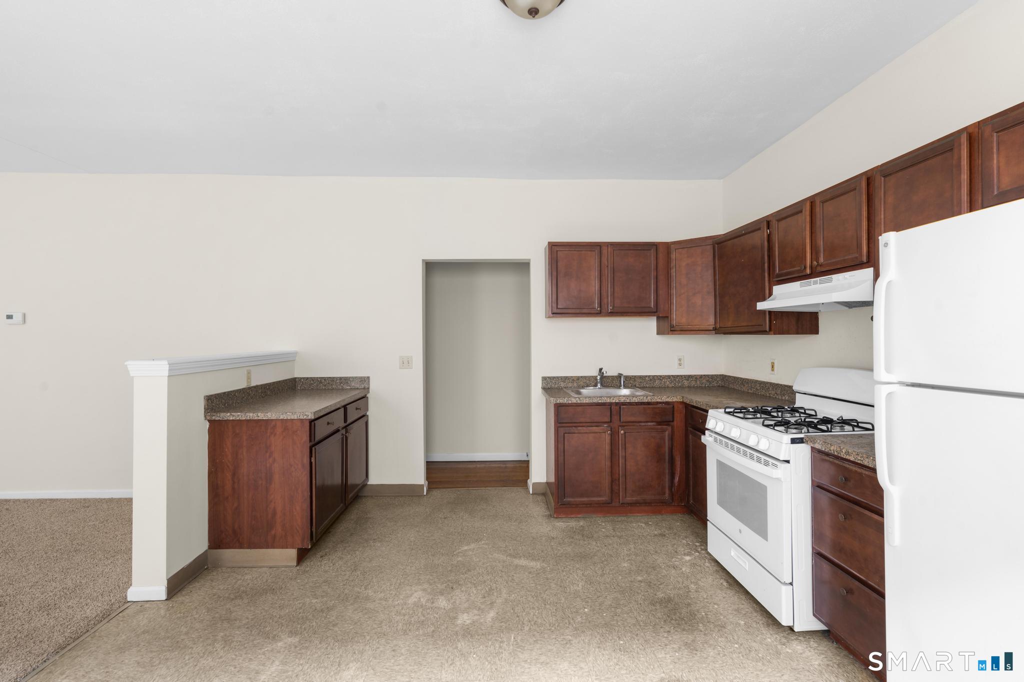 985 Bank Street Waterbury CT 06708