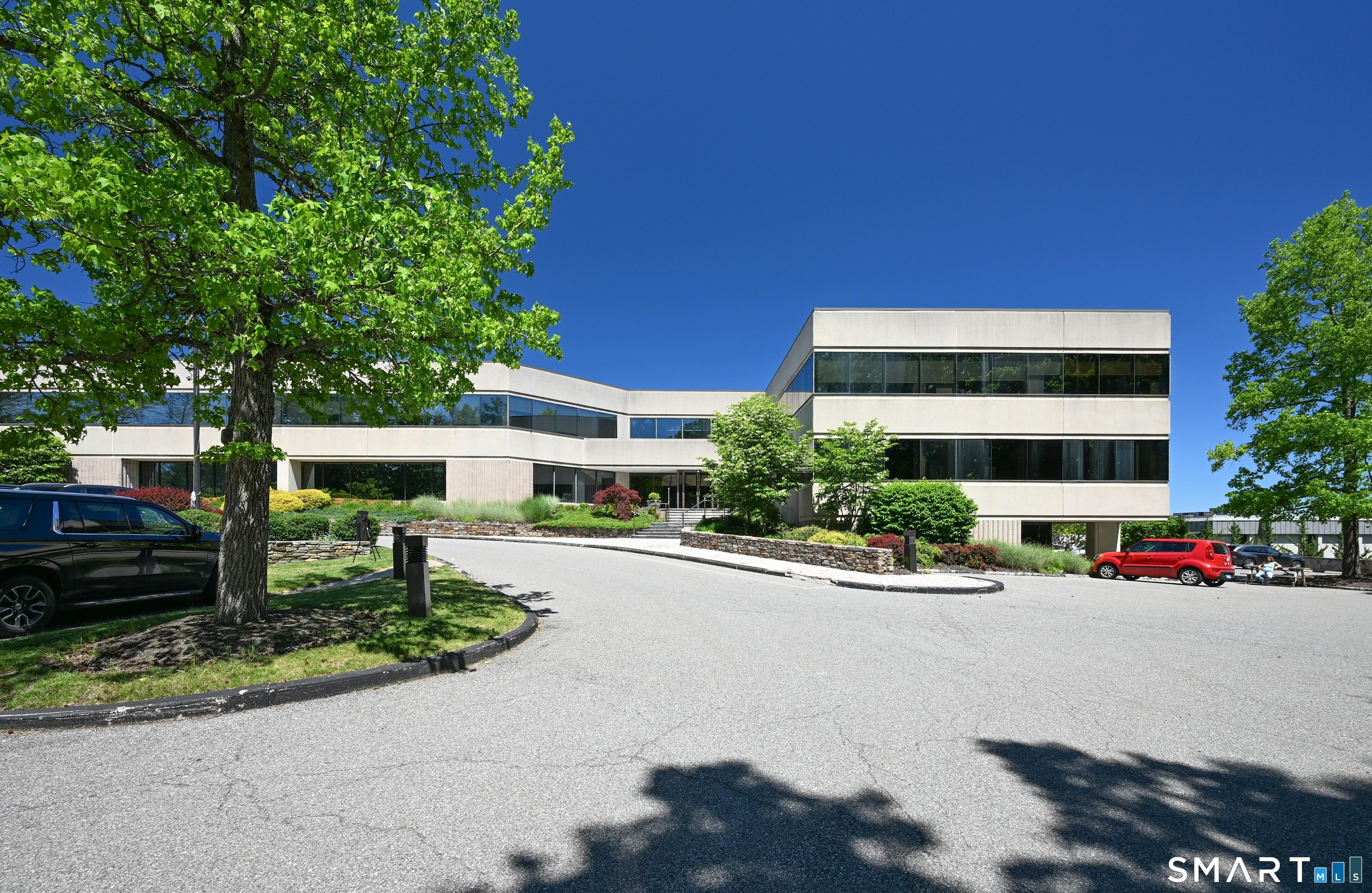 90 Grove Street Ridgefield CT 06877
