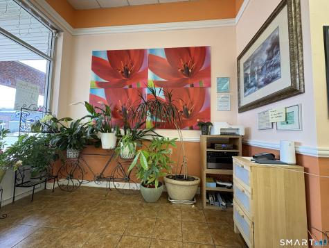 -346 Hemingway Avenue East Haven CT 06512