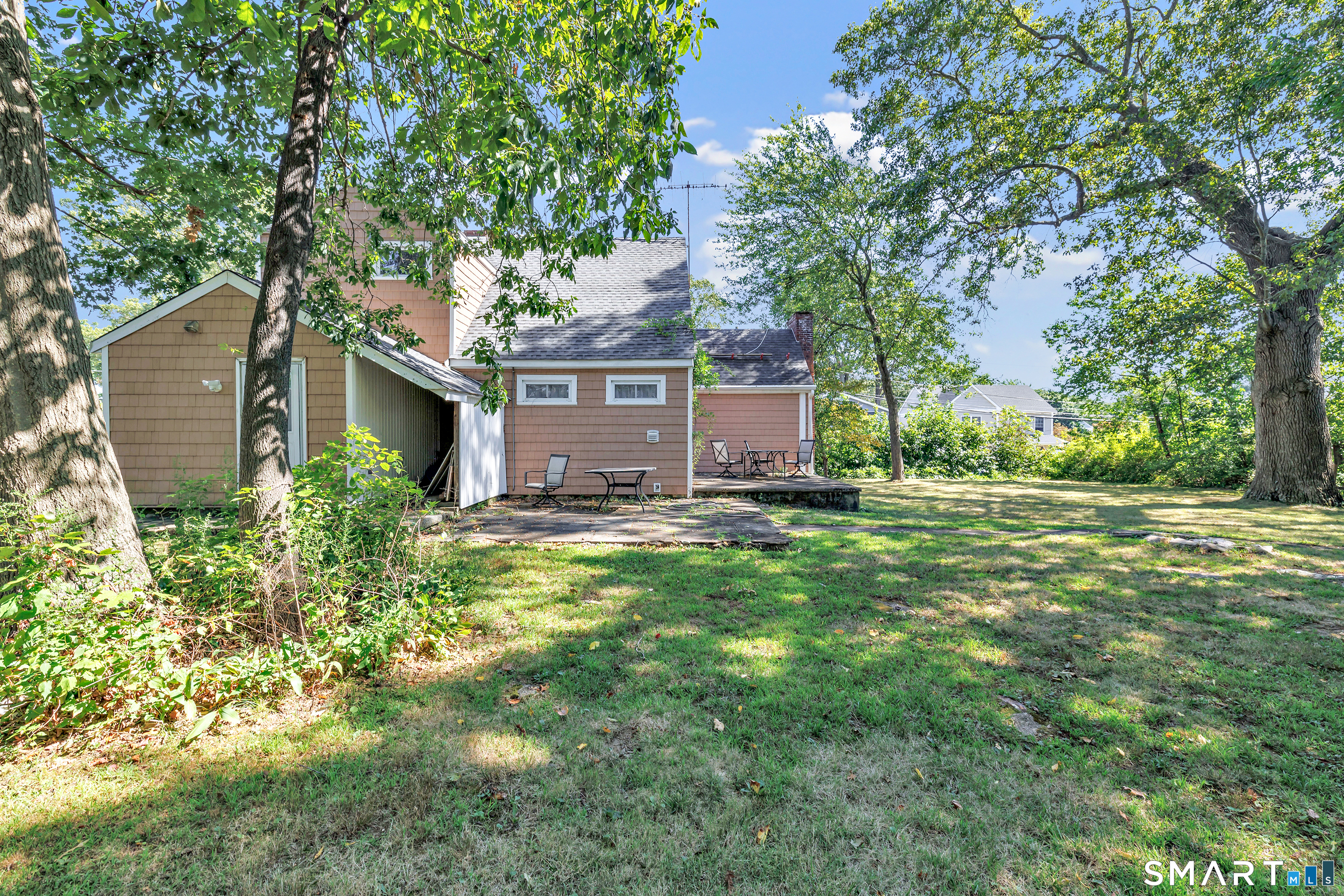 86 Vanguard Street Bridgeport CT 06606
