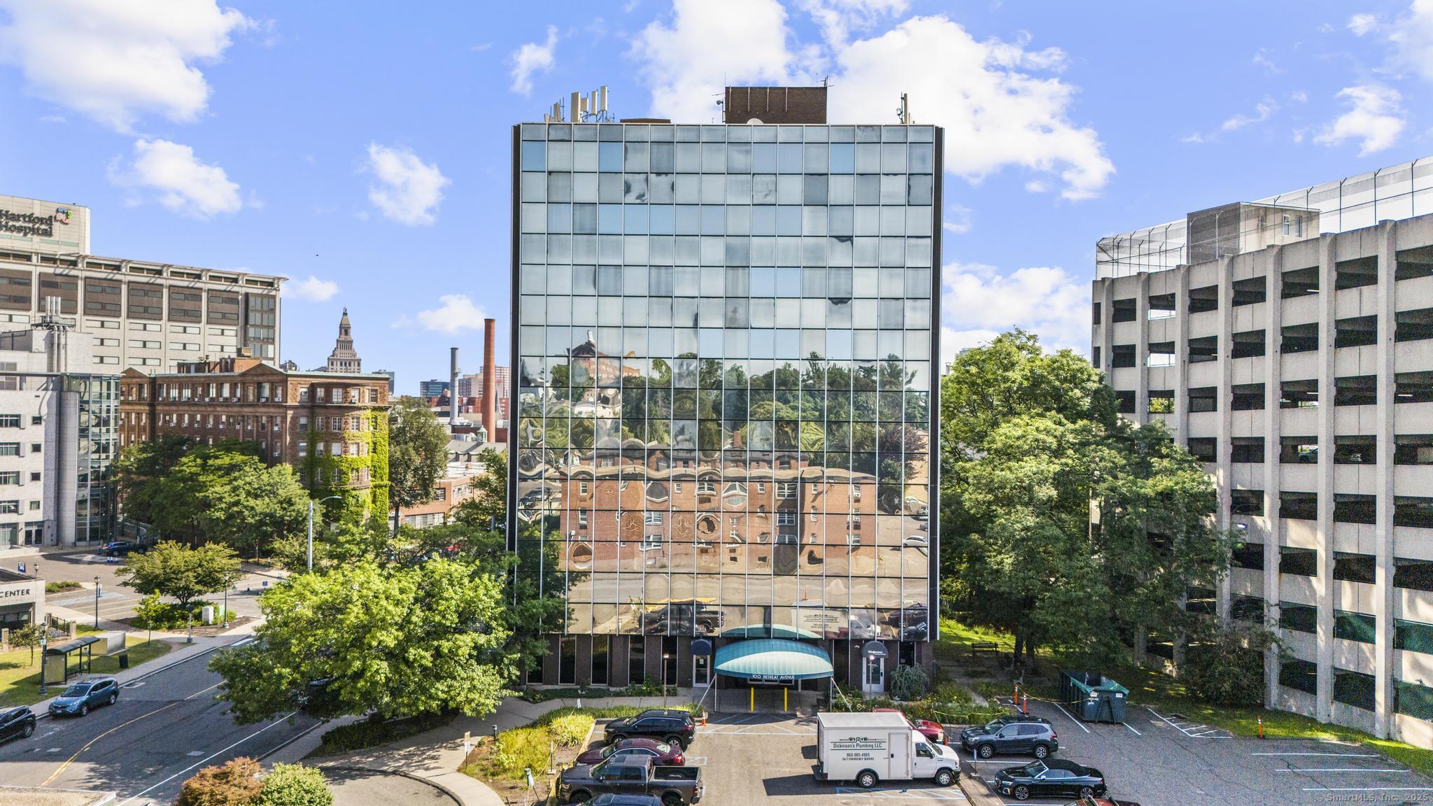 100 Retreat Avenue Hartford CT 06106
